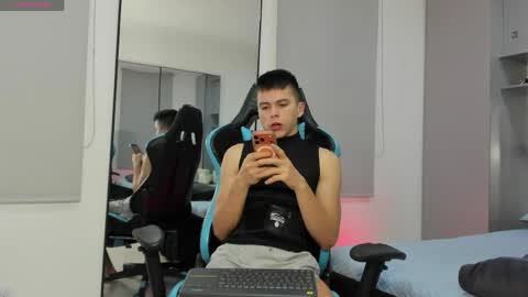 Snapshot of daddyrich4u chatting on May 2, 2026, 9:20 pm daddyrich4u online show from May 2, 2026, 9:20 pm