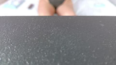 Antonella  online show from October 17, 2025, 2:48 am