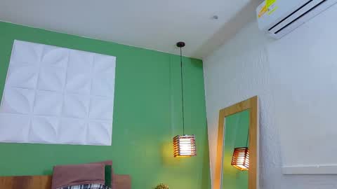 Snapshot of daddys_little_secrett chatting on February 25, 2025, 2:33 pm Valen online show from February 25, 2025, 2:33 pm