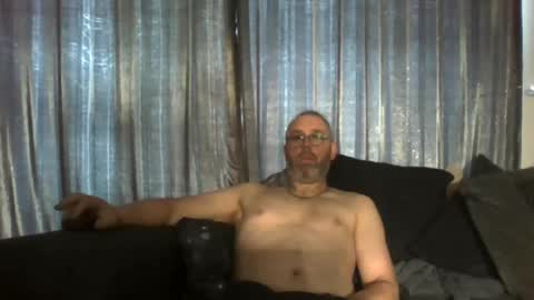 daddyshome2025 online show from June 13, 2026, 6:55 am