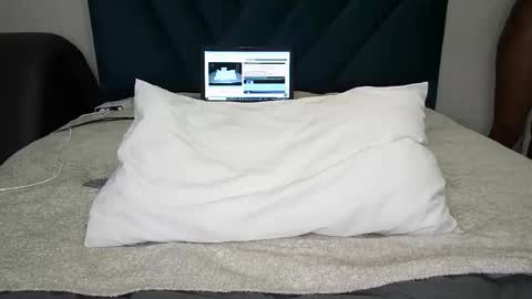 daddyslittleebony online show from October 27, 2025, 9:13 am