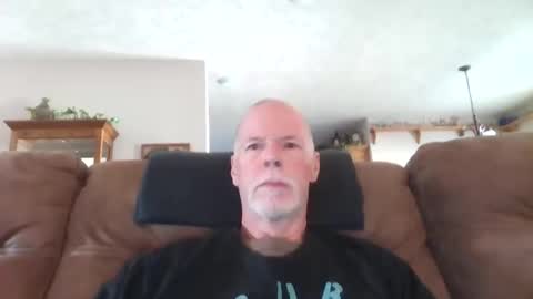 daddysmk online show from November 1, 2025, 5:37 pm