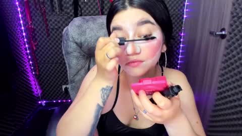 Snapshot of daddyspetite_ chatting on February 20, 2025, 4:25 pm Lili online show from February 20, 2025, 4:25 pm