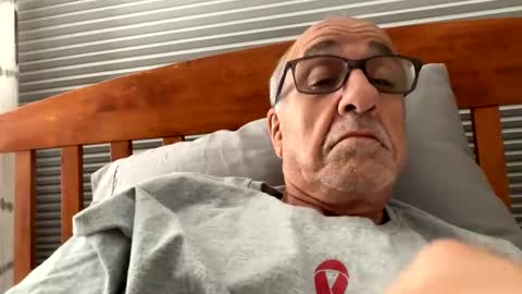 daddyweis online show from October 3, 2025, 2:41 am