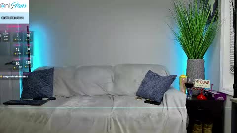 ConstructionDaddy and Lady Luna online show from October 3, 2025, 2:19 am