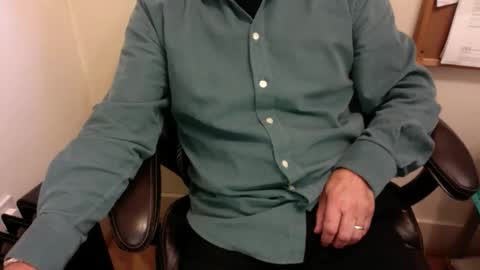 Snapshot of dadooronron69 chatting on October 4, 2025, 4:27 pm dadooronron69 online show from October 4, 2025, 4:27 pm