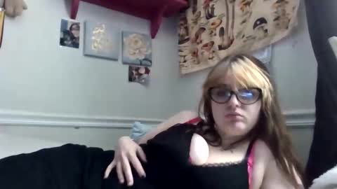 dadsdoll2 online show from March 23, 2026, 2:10 pm