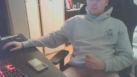 Dae5 online show from October 21, 2025, 5:57 pm