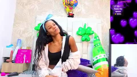 daffnelewis online show from March 18, 2026, 11:13 am