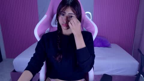 Snapshot of dafne17_ chatting on November 21, 2025, 2:27 pm Dafne online show from November 21, 2025, 2:27 pm