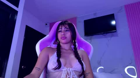 Snapshot of dafne17_ chatting on November 28, 2025, 4:26 am Dafne online show from November 28, 2025, 4:26 am