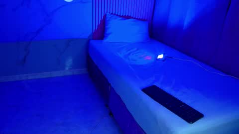 Dafne  online show from March 14, 2026, 11:04 am