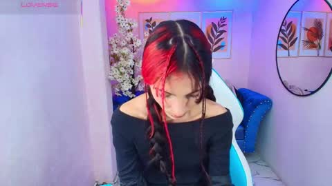 dafne huges online show from October 21, 2025, 7:47 pm