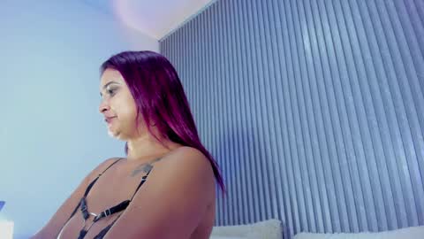 dafnecox online show from September 23, 2025, 3:09 am