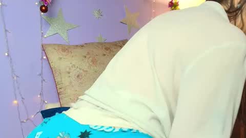 dafnemel online show from December 17, 2025, 1:55 am