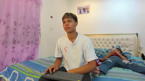 Snapshot of dafnezahiraa_ chatting on March 5, 2025, 4:45 am dafnezahiraa online show from March 5, 2025, 4:45 am