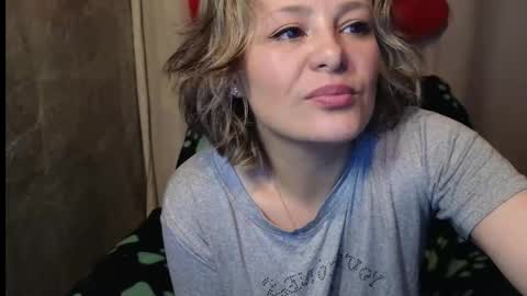Snapshot of dagny_jo chatting on February 25, 2025, 4:14 am Lulu online show from February 25, 2025, 4:14 am