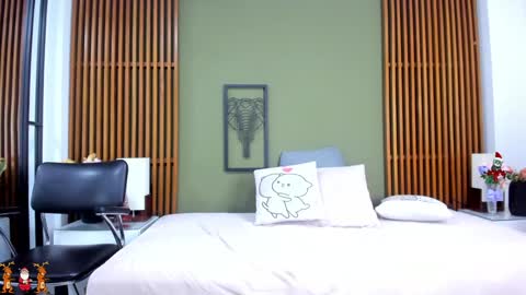  Dahiana  online show from December 13, 2024, 2:43 am