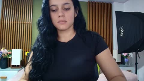  Dahiana  online show from January 10, 2025, 7:43 pm