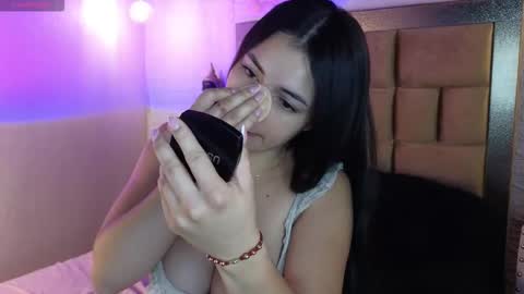 Dahiana online show from March 15, 2026, 11:38 am