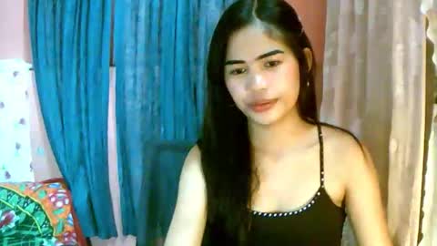 Snapshot of dahlia_123 chatting on March 31, 2026, 11:43 am Im Dahlia online show from March 31, 2026, 11:43 am