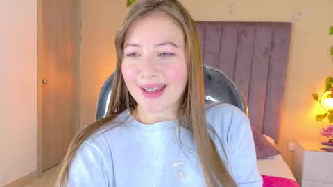 Dahlia online show from March 3, 2026, 9:37 am