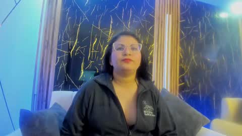 dahlia_vera23_aws online show from September 22, 2025, 3:52 am