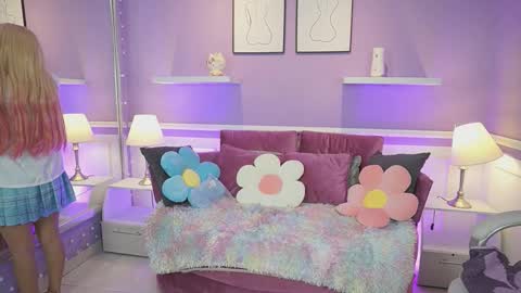 Dahlia Grey online show from November 25, 2025, 11:43 am