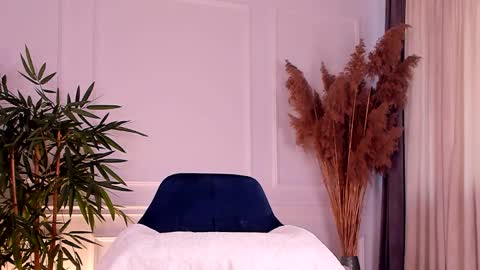 Deea  online show from April 7, 2026, 9:32 am