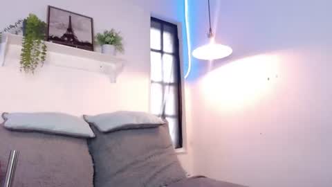 Snapshot of dahyan_ chatting on July 17, 2026, 4:34 pm DAHYAN online show from July 17, 2026, 4:34 pm
