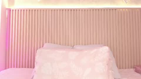 Snapshot of daiana_curly chatting on June 23, 2026, 8:40 pm Daiana online show from June 23, 2026, 8:40 pm