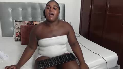 Daiisha.. online show from October 1, 2025, 7:42 pm