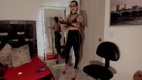 Snapshot of daila_jonnes chatting on September 15, 2025, 8:53 pm D A I L A online show from September 15, 2025, 8:53 pm
