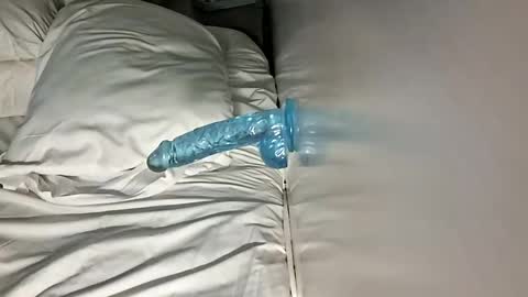 daileyrobert15 online show from April 18, 2026, 9:24 am