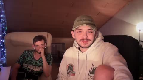 Snapshot of daimon_hall chatting on January 6, 2025, 12:37 am Daimon online show from January 6, 2025, 12:37 am