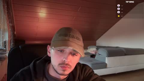 Snapshot of daimon_hall chatting on February 17, 2025, 6:53 am Daimon online show from February 17, 2025, 6:53 am