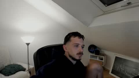 Snapshot of daimon_hall chatting on September 14, 2025, 11:37 pm Daimon online show from September 14, 2025, 11:37 pm