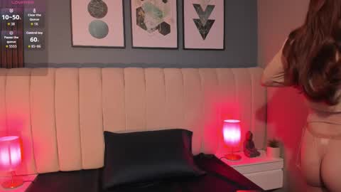 Snapshot of daimondpink chatting on October 15, 2025, 4:01 am daimondpink online show from October 15, 2025, 4:01 am