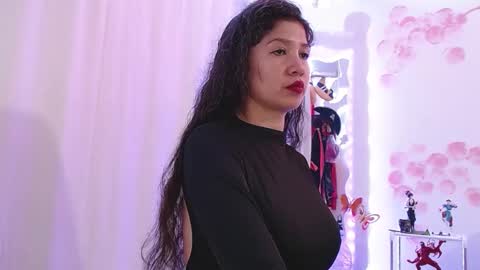 Snapshot of daina_flower chatting on January 18, 2025, 7:28 am DAINA online show from January 18, 2025, 7:28 am