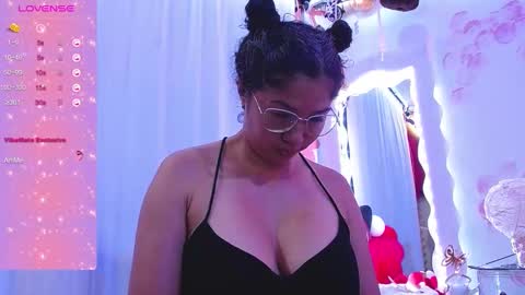 Snapshot of daina_flower chatting on October 6, 2025, 4:21 am DAINA online show from October 6, 2025, 4:21 am