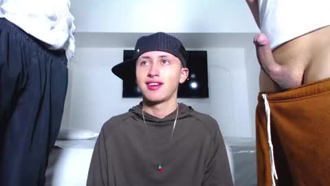 Snapshot of daiquirie chatting on November 8, 2025, 12:38 pm daiquirie online show from November 8, 2025, 12:38 pm