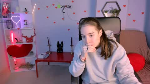 daisy online show from April 5, 2026, 7:11 pm