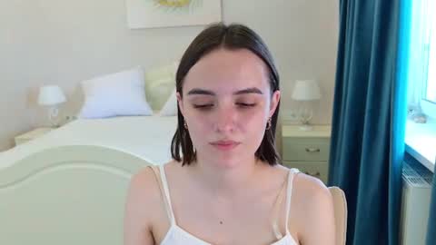 Snapshot of daisy_heart chatting on June 20, 2026, 8:17 am Daisy online show from June 20, 2026, 8:17 am