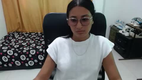 Snapshot of daisy_hot_x chatting on October 6, 2025, 9:56 pm Daisy hot x online show from October 6, 2025, 9:56 pm
