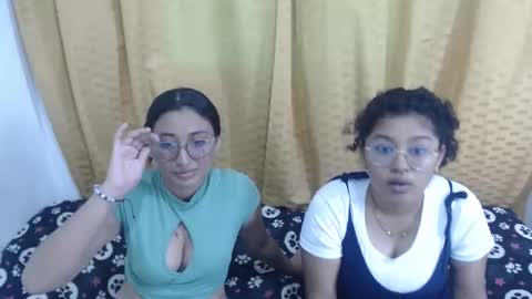 Snapshot of daisy_hot_x chatting on October 19, 2025, 9:37 pm Daisy hot x online show from October 19, 2025, 9:37 pm
