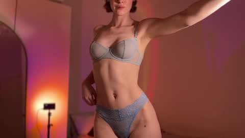 Daisy   Fansly - Daisyymint  online show from June 3, 2026, 6:24 pm