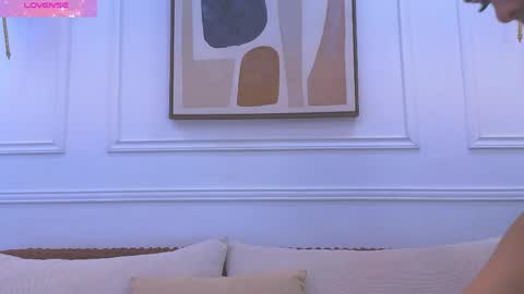 Daisy Price online show from April 6, 2026, 10:38 am