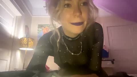 Snapshot of daisybaby699 chatting on January 1, 2025, 2:30 am DaisyB3 online show from January 1, 2025, 2:30 am
