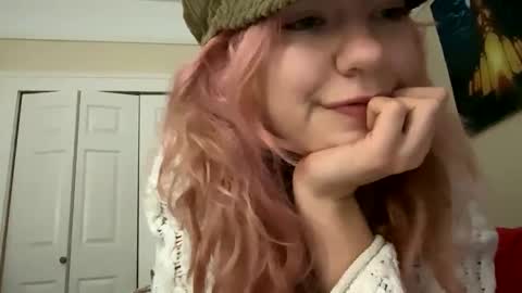 Snapshot of daisybaby699 chatting on January 18, 2025, 8:31 am DaisyB3 online show from January 18, 2025, 8:31 am