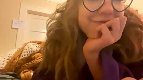 Snapshot of daisybaby699 chatting on February 18, 2025, 8:27 am DaisyB3 online show from February 18, 2025, 8:27 am